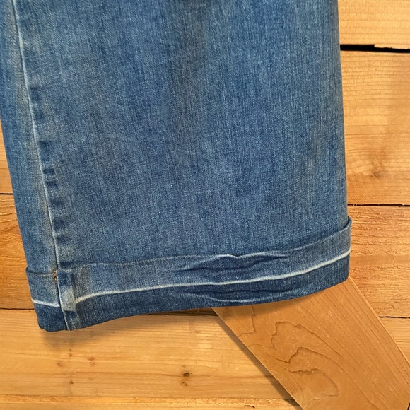 Express Bell Flare High Rise Jeans - Picture 4 of 10